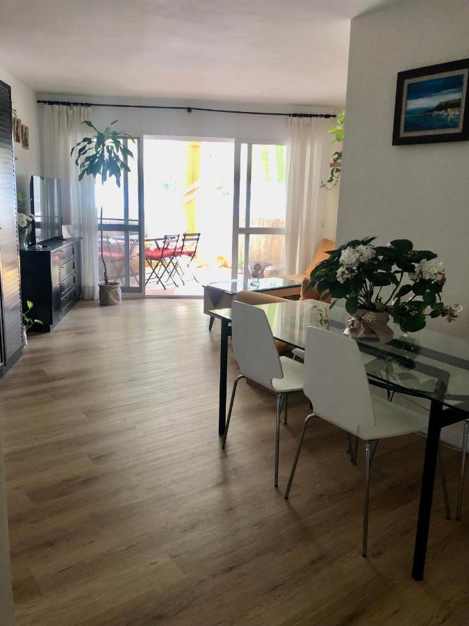 Habitacion Con Smart Tv En Piso Compartido Con Bano Privado O Compartido Malaga Sol Exterior foto